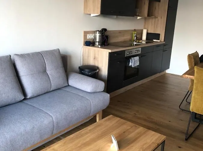 Studentenwohnung Apartment *